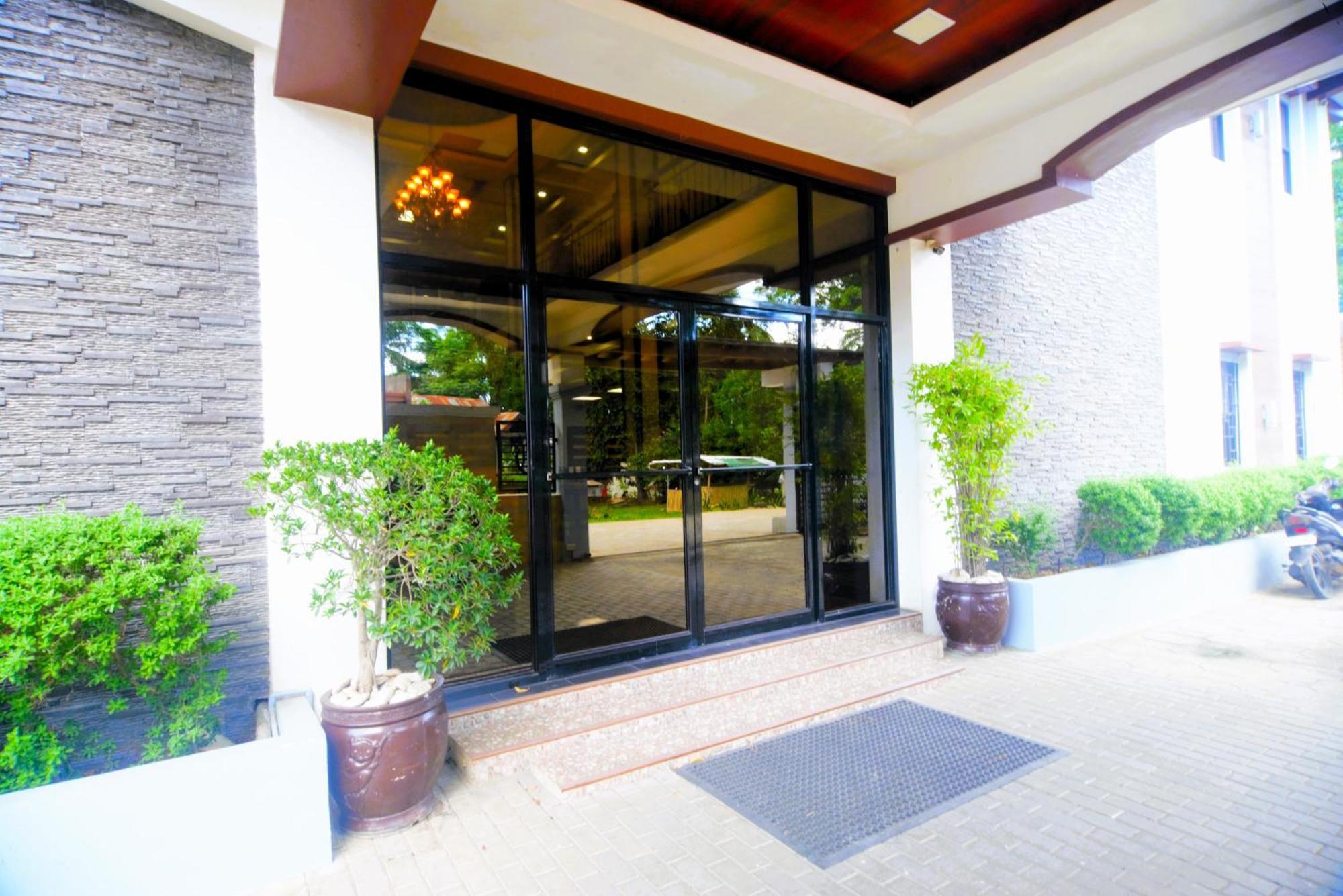 Hotel Gabriella Tagbilaran City Bagian luar foto