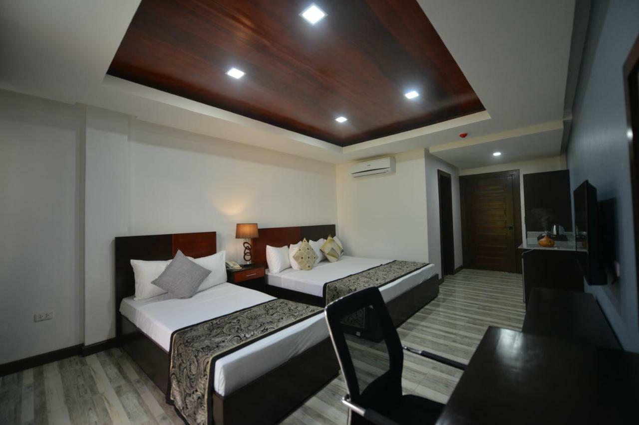 Hotel Gabriella Tagbilaran City Bagian luar foto